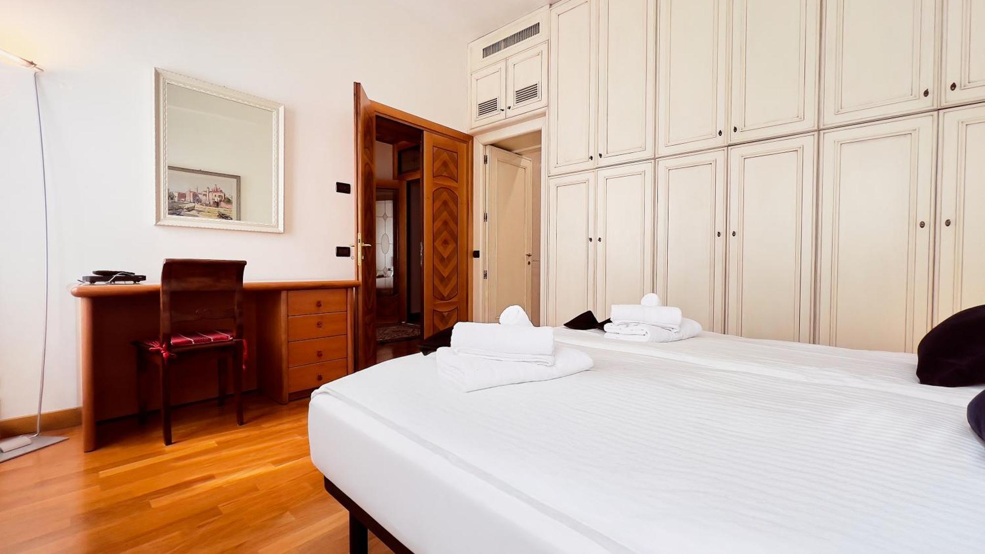 Nama Boutique Residence Veneţia Cameră foto